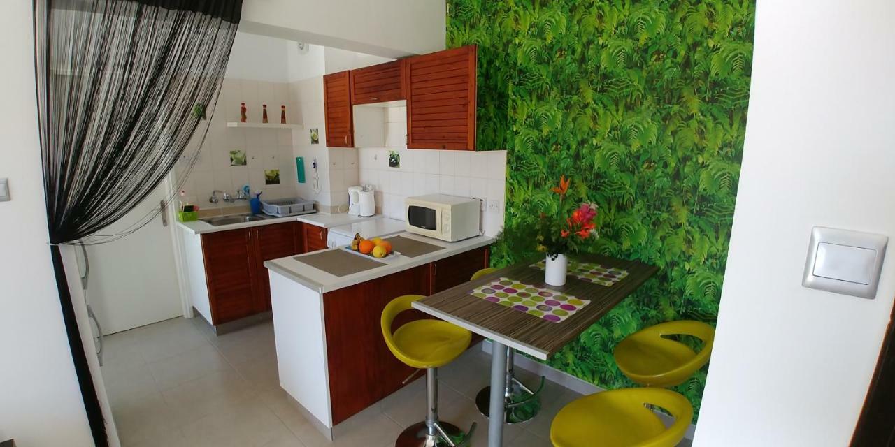 Apartamento 'Chez Antoine' Pool-View 5Min From Sea Paphos Exterior foto