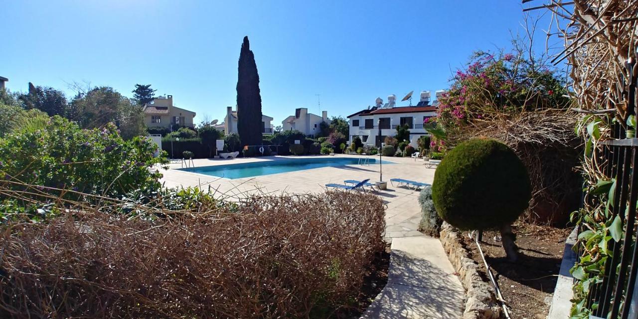 Apartamento 'Chez Antoine' Pool-View 5Min From Sea Paphos Exterior foto