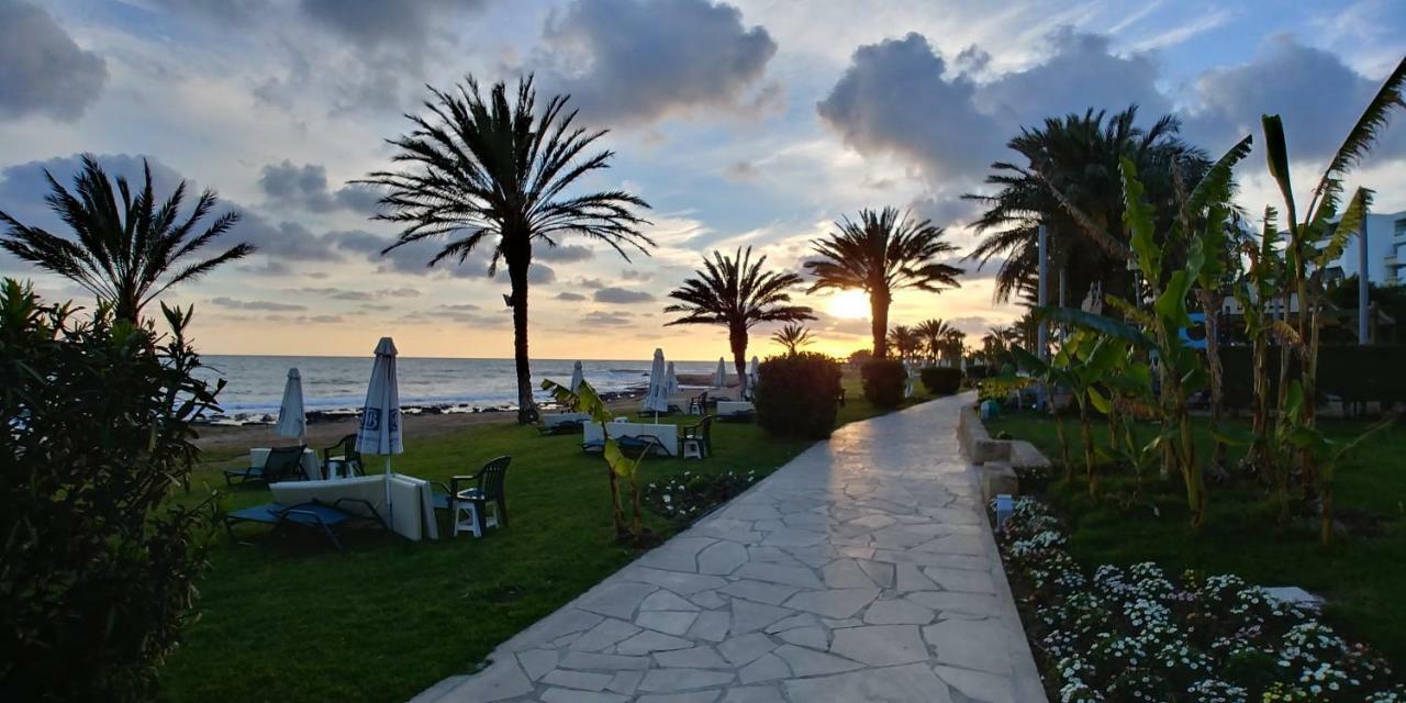 Apartamento 'Chez Antoine' Pool-View 5Min From Sea Paphos Exterior foto