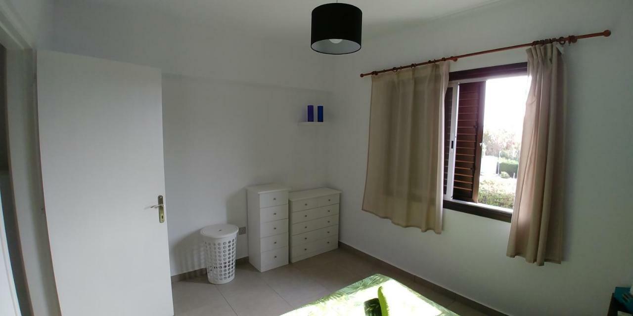 Apartamento 'Chez Antoine' Pool-View 5Min From Sea Paphos Exterior foto